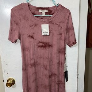Tag still on forever 21 dress
